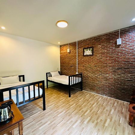 Koh Jum Bungalow & Hostel Екстер'єр фото
