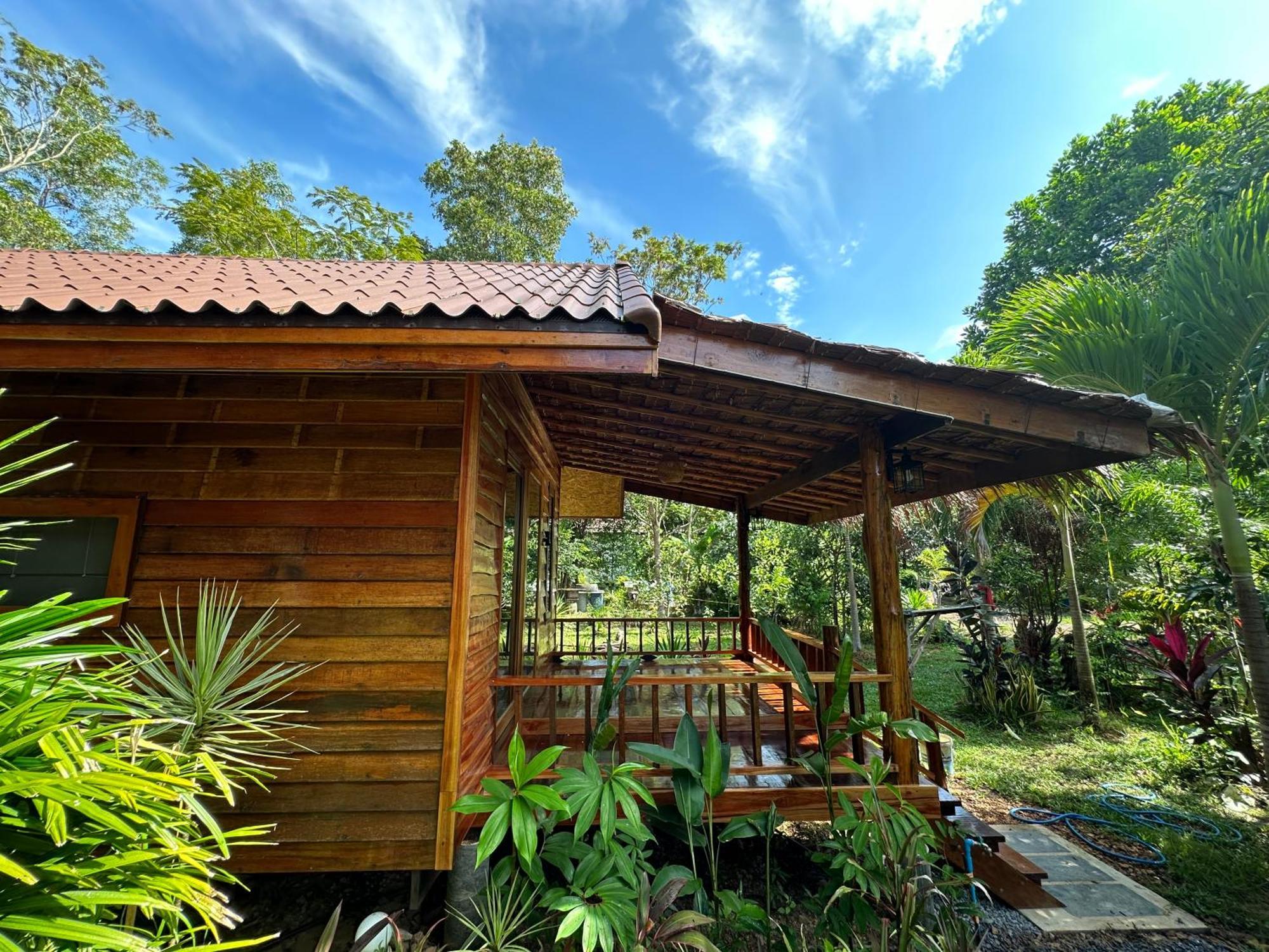 Koh Jum Bungalow & Hostel Екстер'єр фото